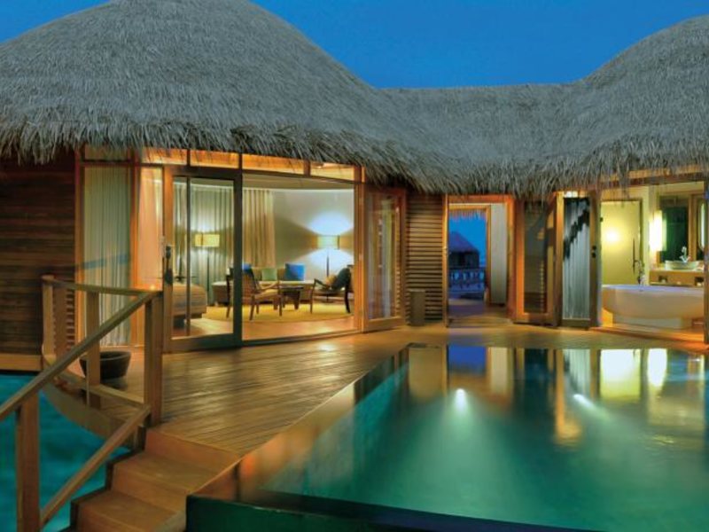 Constance Halaveli 134369