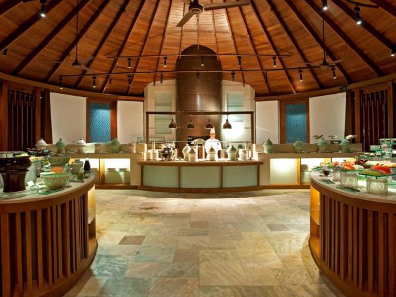 Constance Halaveli 134371