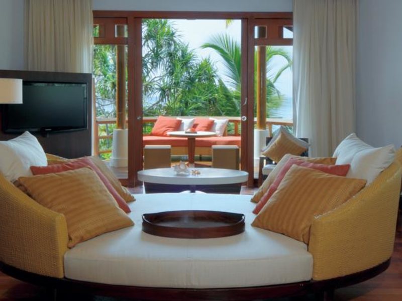 Constance Halaveli 134381