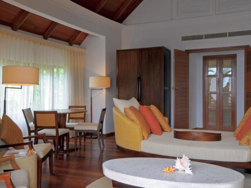 Constance Halaveli 134383