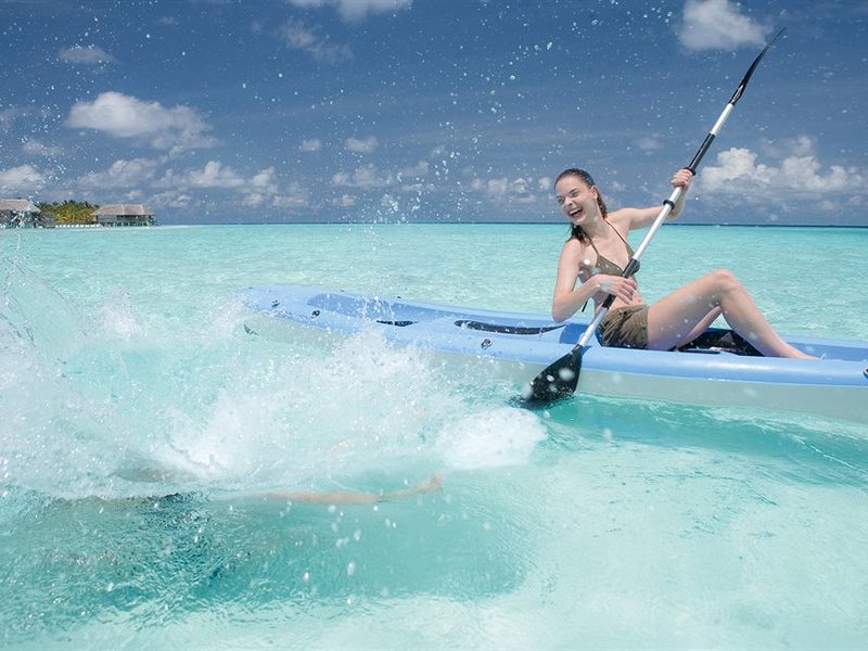 Constance Moofushi 134414