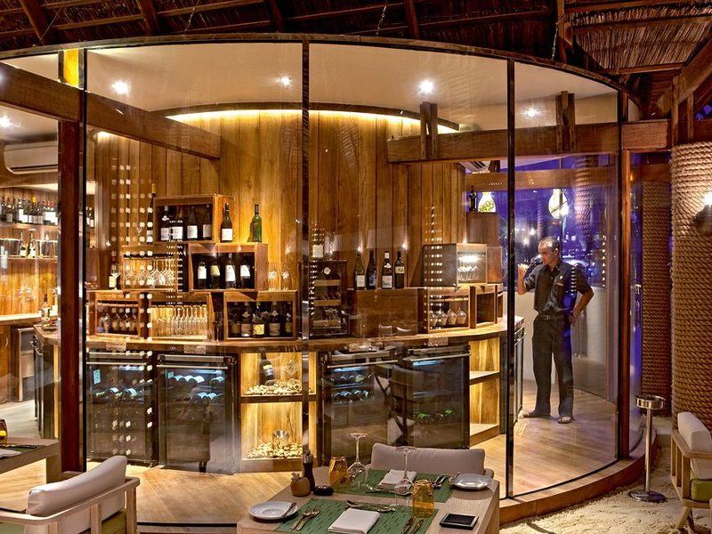 Constance Moofushi 134427