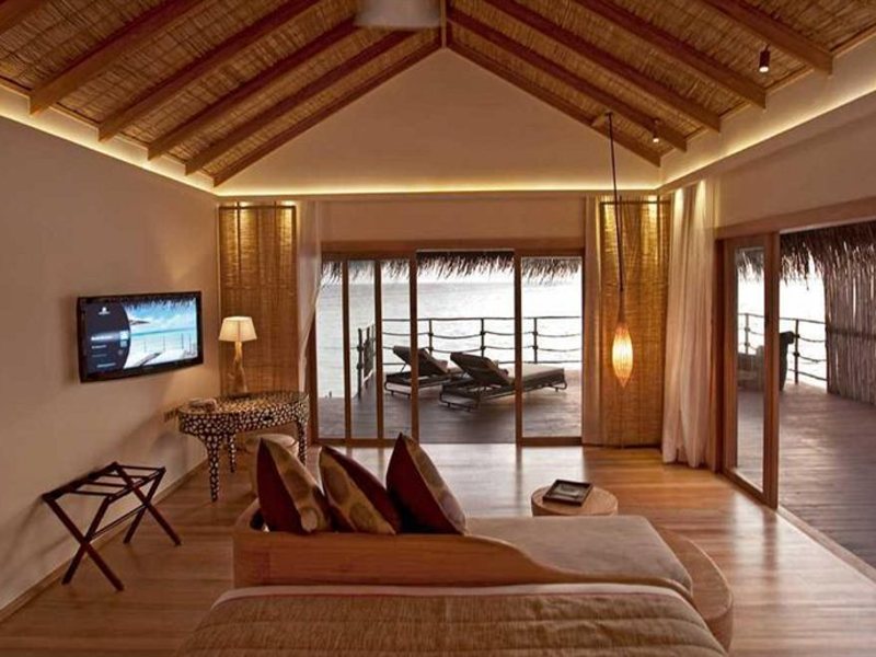 Constance Moofushi 134449