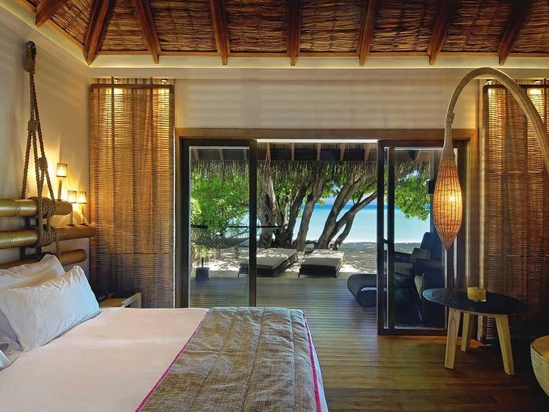 Constance Moofushi 134454