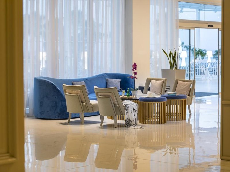 Constantinos The Great Hotel 290910