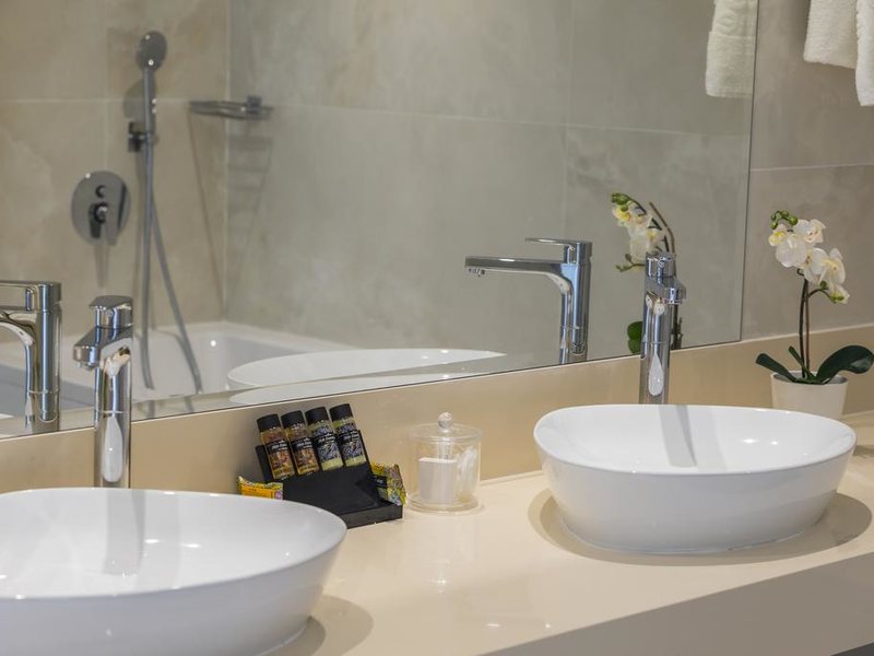 Constantinos The Great Hotel 290919