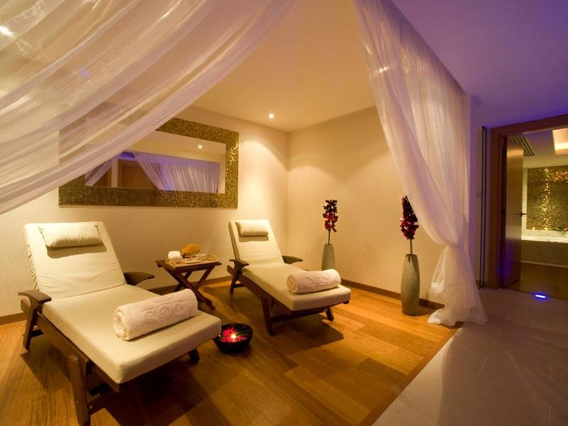 Constantinou Bros Asimina Suites Hotel  205078