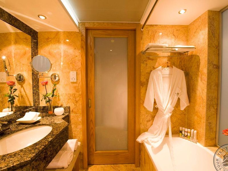 Constantinou Bros Pioneer Beach Hotel 290011