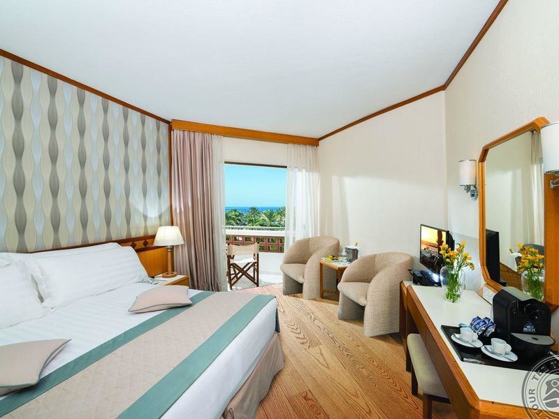 Constantinou Bros Pioneer Beach Hotel 290014