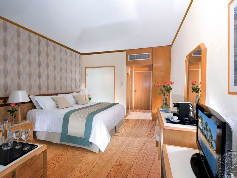 Constantinou Bros Pioneer Beach Hotel 290016