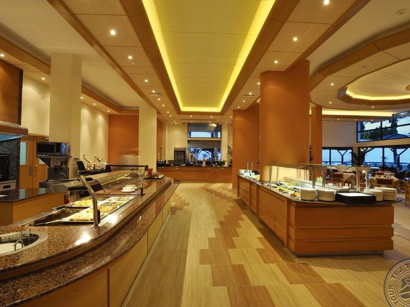 Constantinou Bros Pioneer Beach Hotel 290021