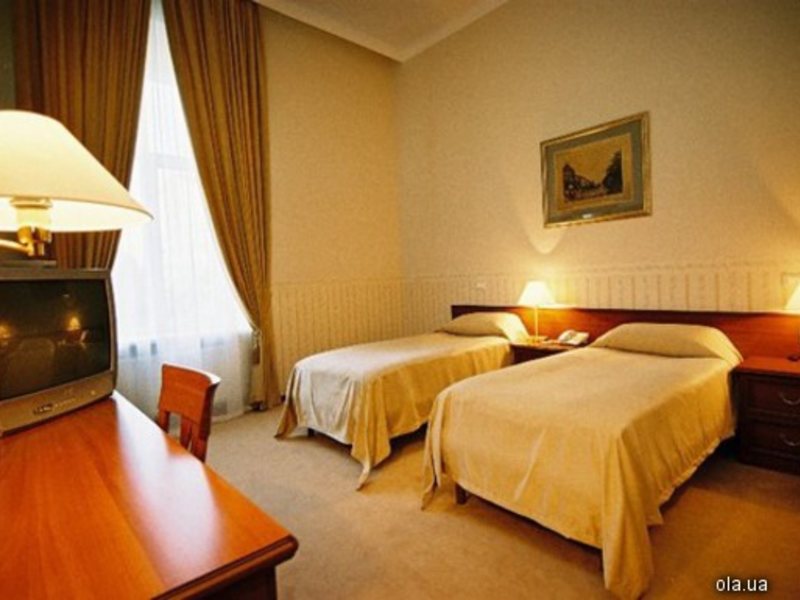 Continental Business Hotel 11935