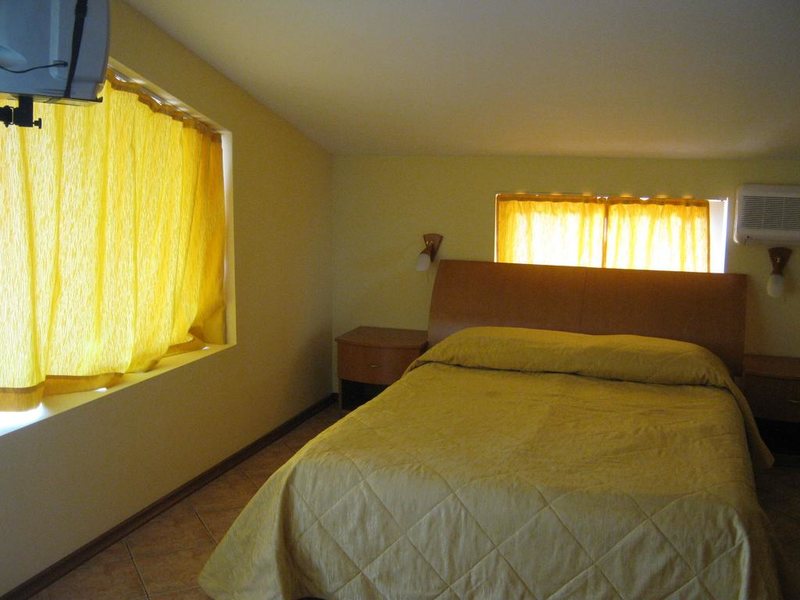 Continental Hotel Kiten  319014