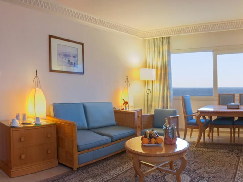 Continental Plaza Beach 122510