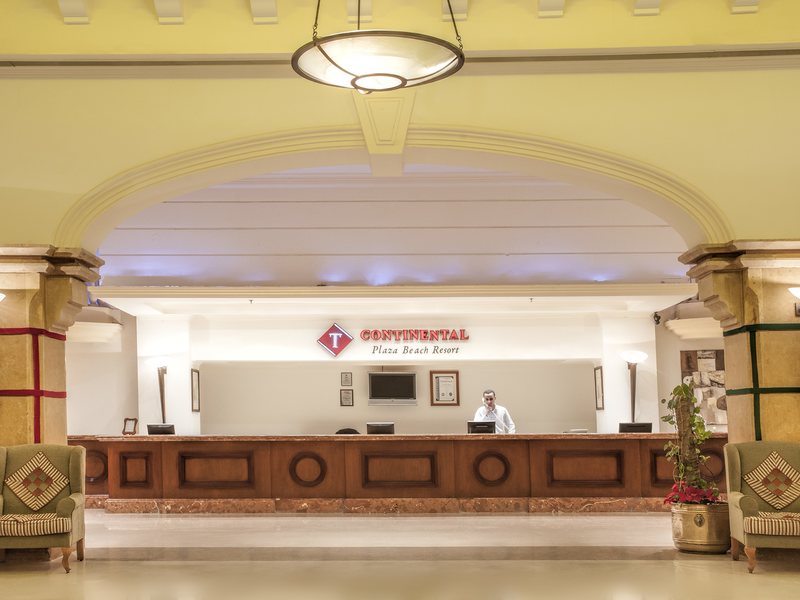 Continental Plaza Beach 122514