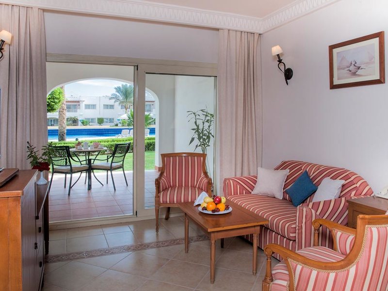 Continental Plaza Beach 122516