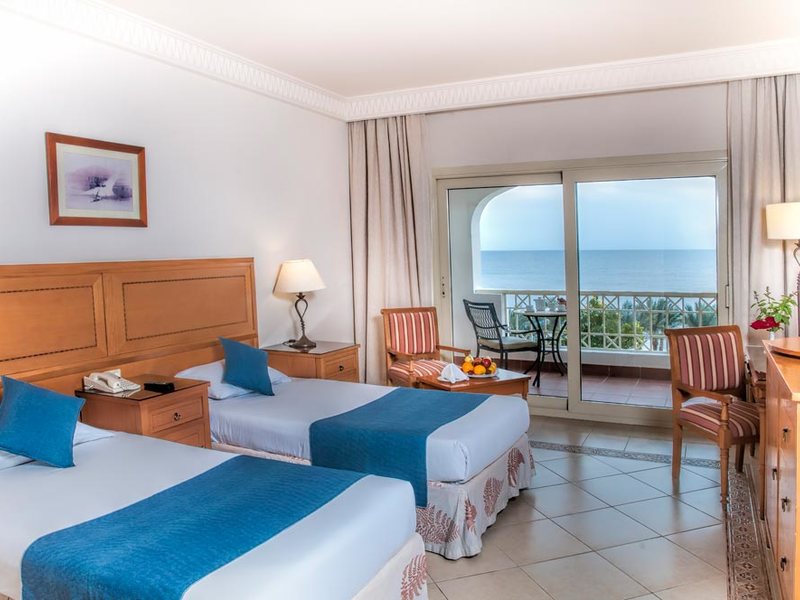 Continental Plaza Beach 122524