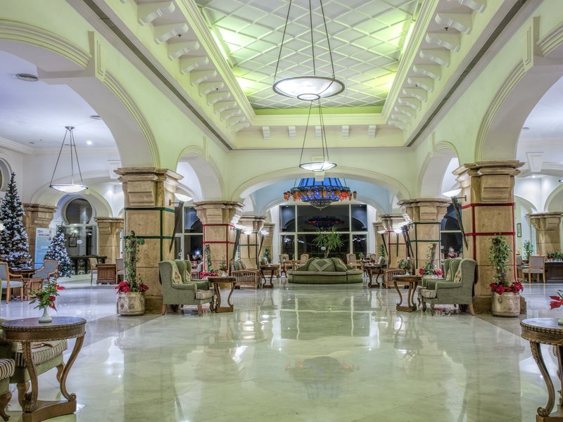 Continental Plaza Beach 122526