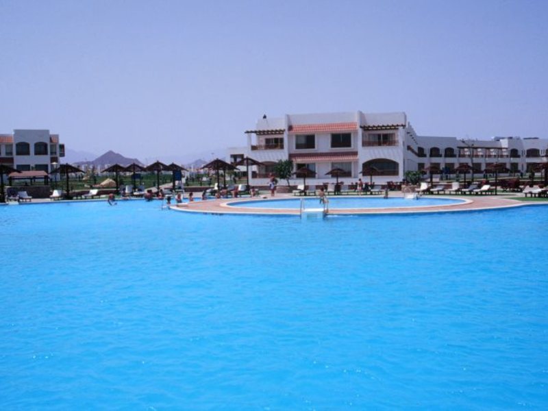 Coral Beach Resort Montazah (ex 122568