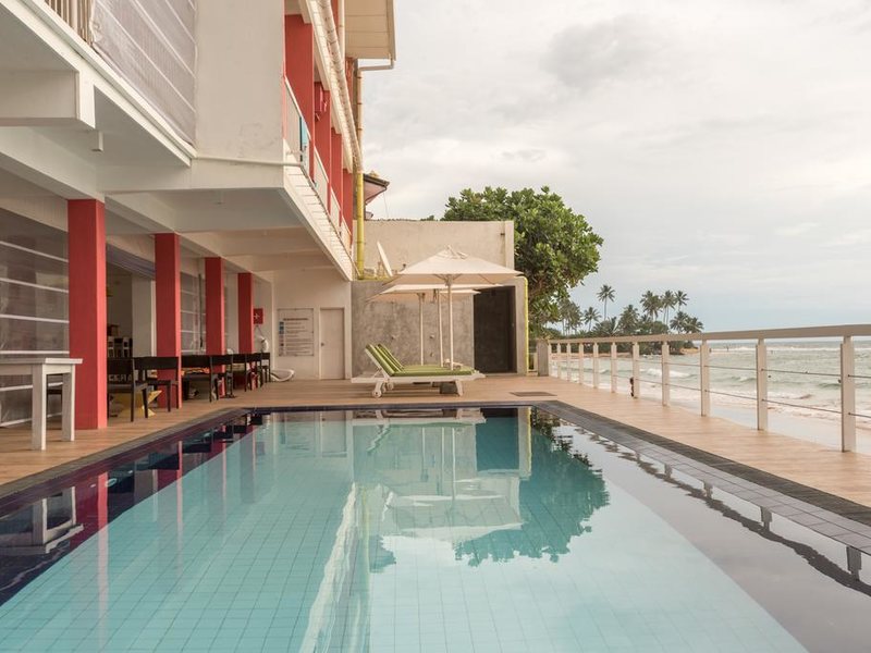 Coral Rock by Bansei (Ex 107215