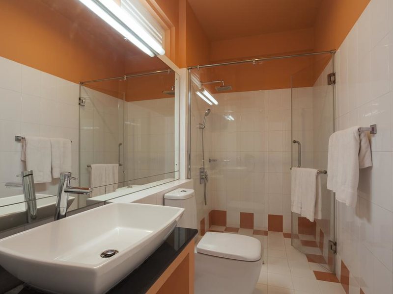 Coral Rock by Bansei (Ex 107228