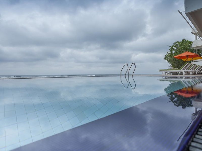 Coral Rock by Bansei (Ex 107230