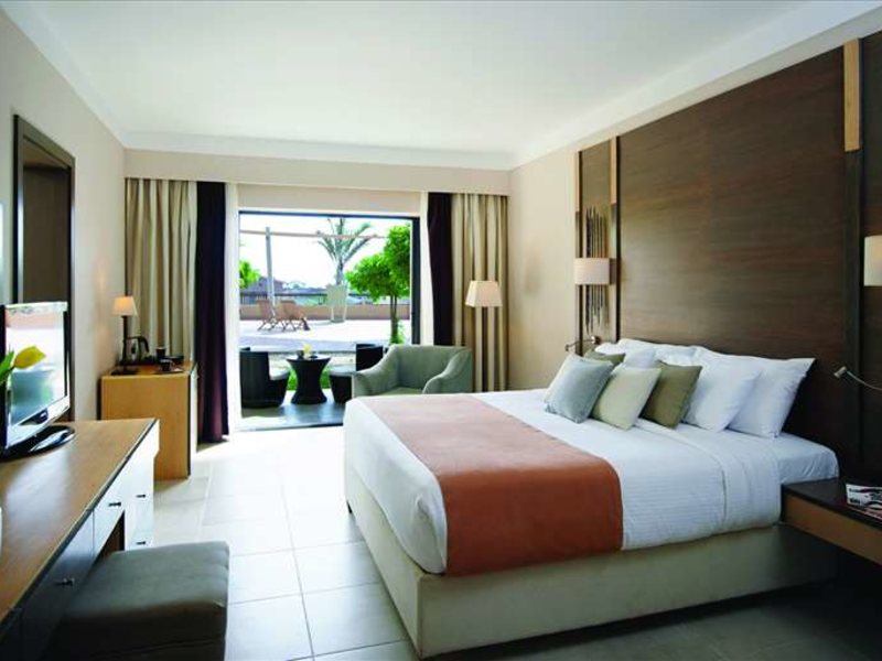 Coral Sea Aqua Club (ex 122821