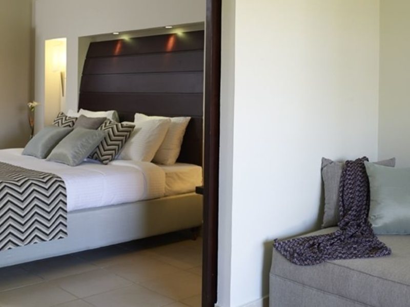 Coral Sea Holiday Village Hotel 122679