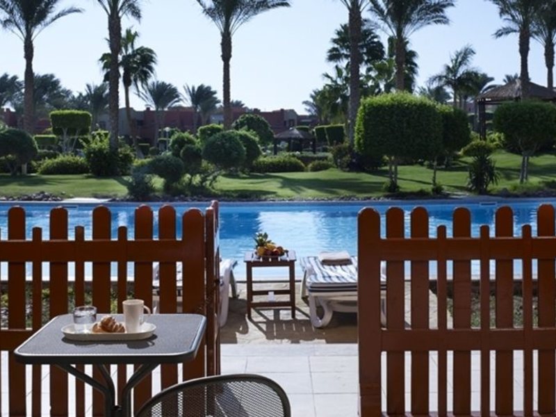 Coral Sea Holiday Village Hotel 122683