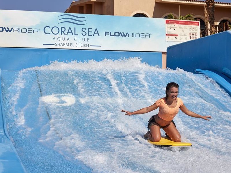 Coral Sea Holiday Village Hotel 293370