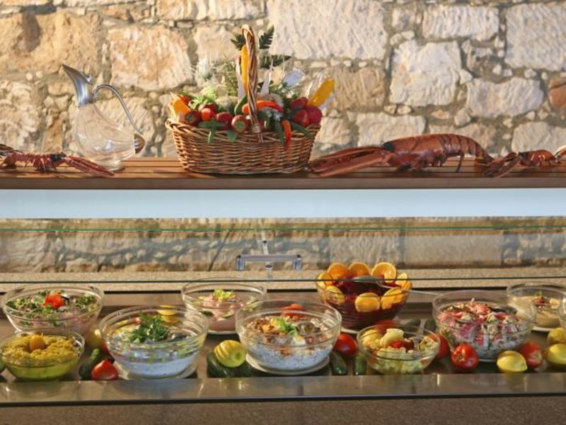 Corallia Beach Hotel Apartments 82805