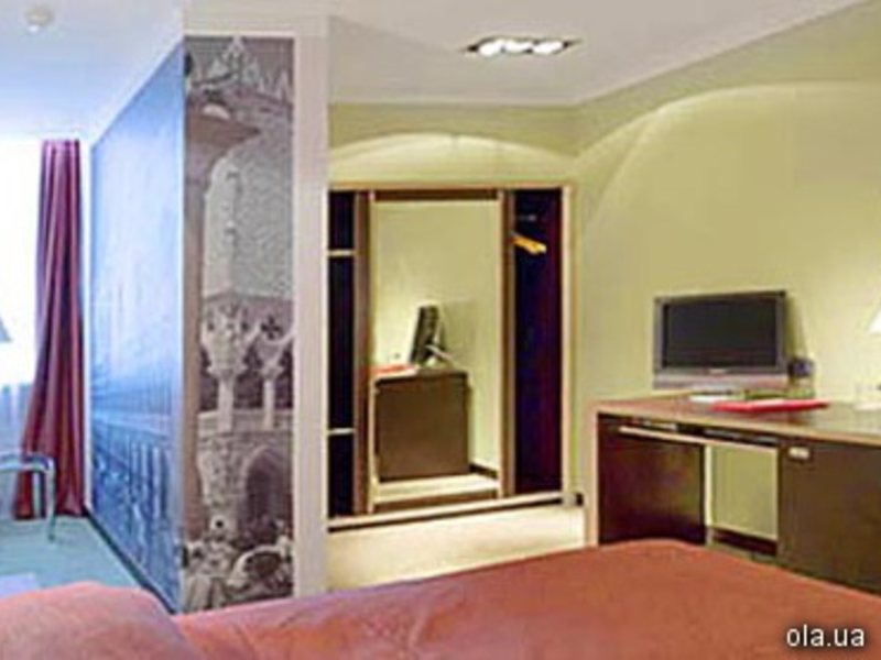 Cosmopolit Art Hotel 12294