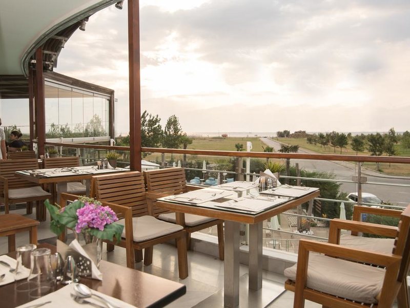 Cosmopolitan Hotel & Spa 258119