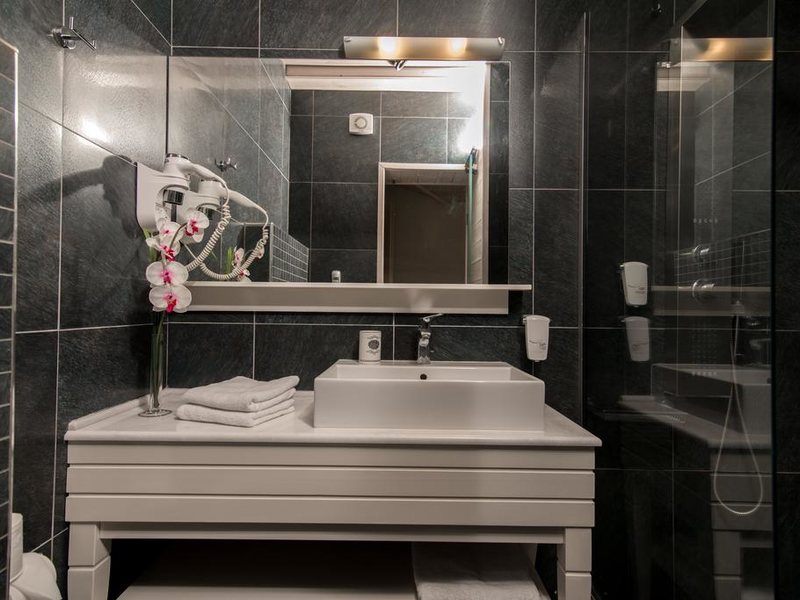 Cosmopolitan Hotel & Spa 258120