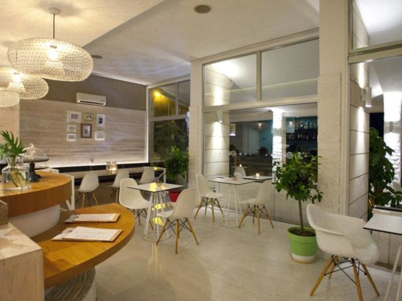 Costantiana Beach Hotel Apartments Apts 81438