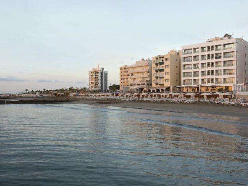 Costantiana Beach Hotel Apartments Apts 81441