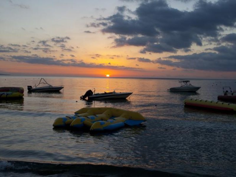 Costantiana Beach Hotel Apartments Apts 81442