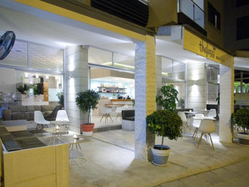 Costantiana Beach Hotel Apartments Apts 81445