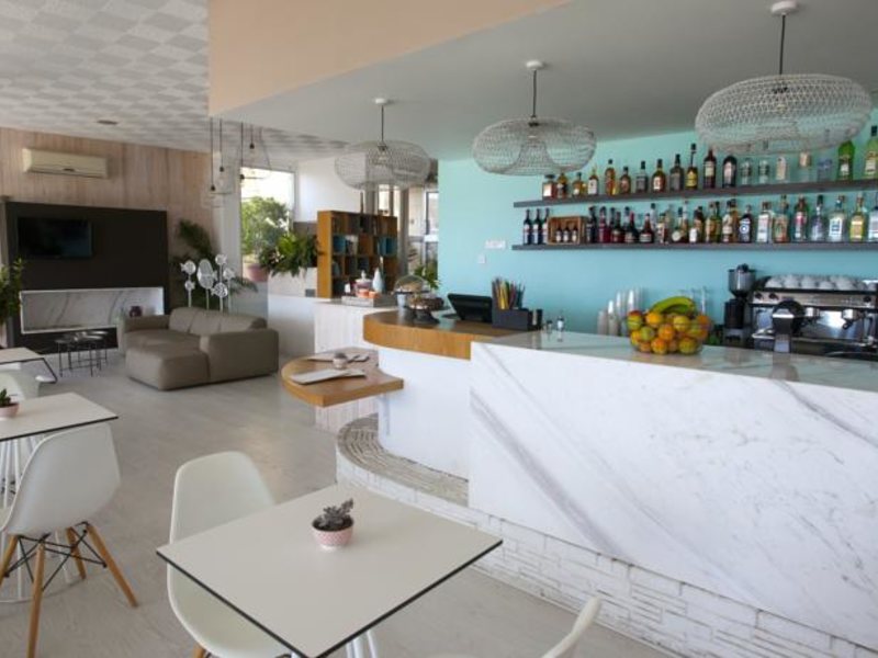 Costantiana Beach Hotel Apartments Apts 81456