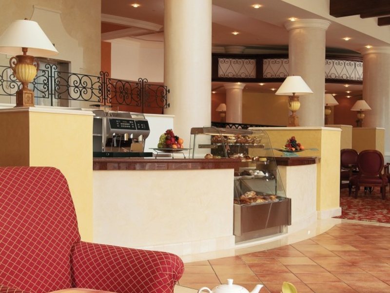 Courtyard by Marriott Dubai - Green Community 112317