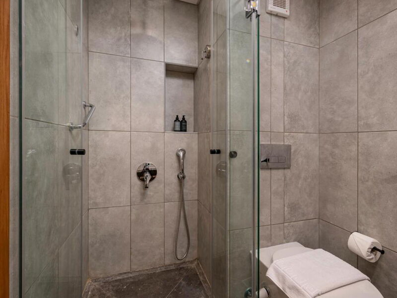 Creek Hotel & Residences 326535