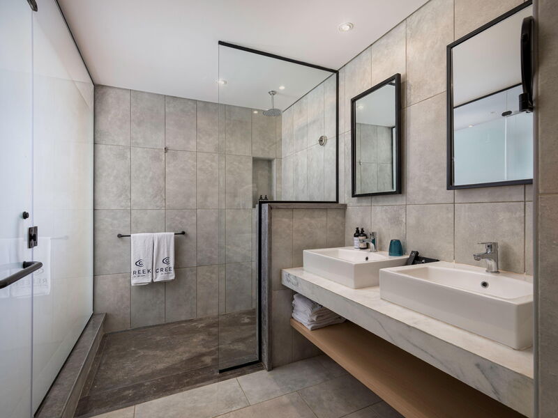 Creek Hotel & Residences 326556