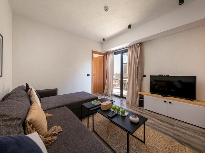 Creek Hotel & Residences 326577