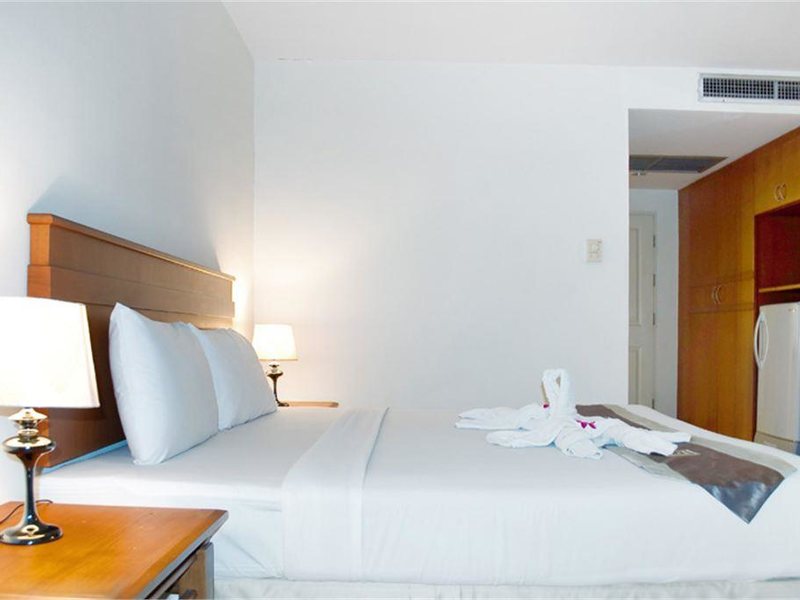 Crown Pattaya Beach Hotel 151182