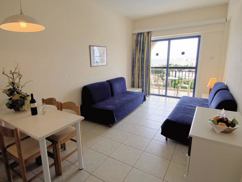 Crown Resorts Elamaris 76256