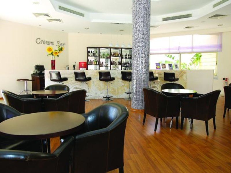 Crown Resorts Henipa  76140