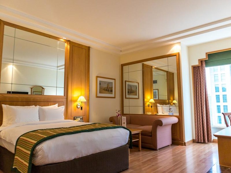 Crowne Plaza Abu Dhabi 297980