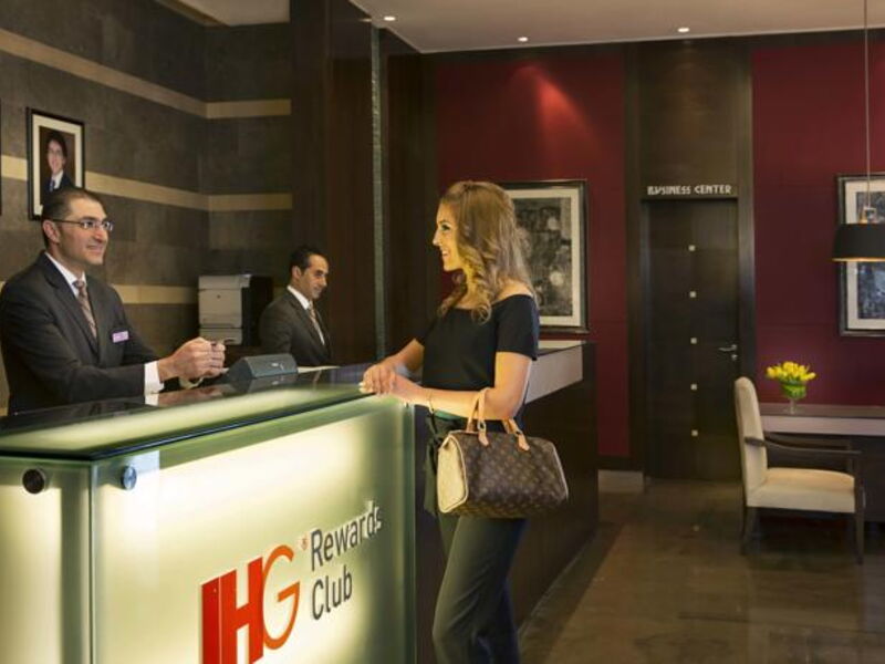 Crowne Plaza Amman 120306
