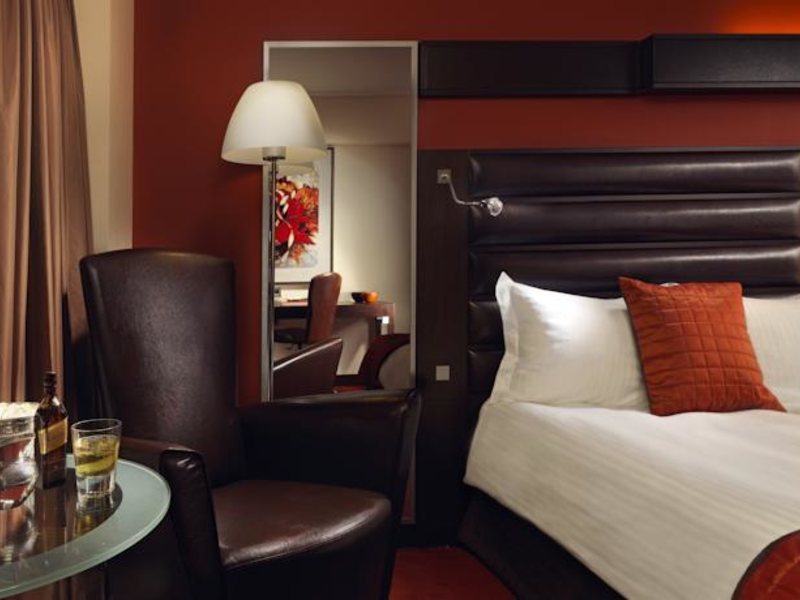 Crowne Plaza Athens City Center 78754