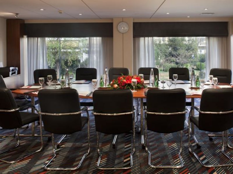 Crowne Plaza Athens City Center 78760